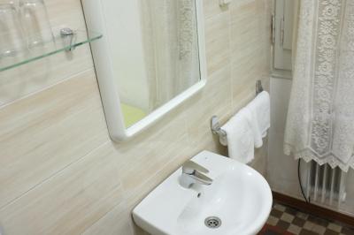 لاوسان هستال