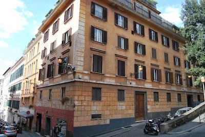 این اسپانا دلوکس هتل