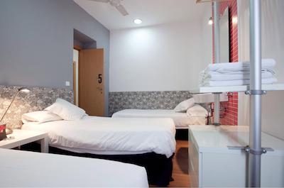 نیتزز بکن هستال