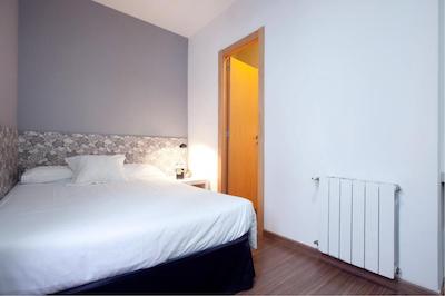 نیتزز بکن هستال