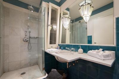 هتل ویلا لینئو