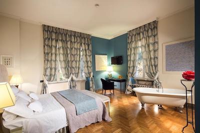 هتل ویلا لینئو