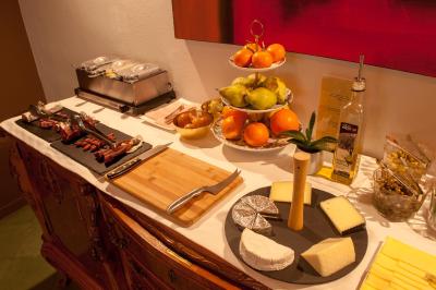 میهلتون بارسلنا بوتیک هستال