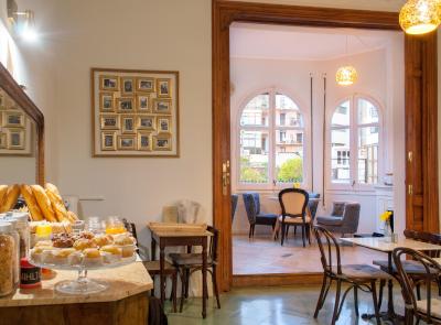 میهلتون بارسلنا بوتیک هستال