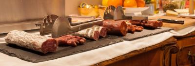 میهلتون بارسلنا بوتیک هستال