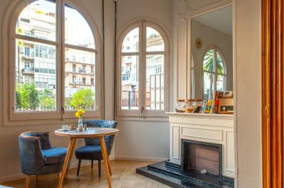 میهلتون بارسلنا بوتیک هستال