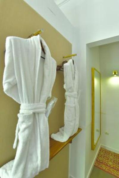 میهلتون بارسلنا بوتیک هستال