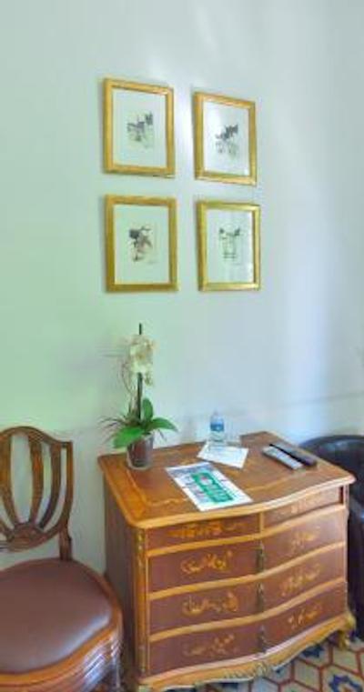 میهلتون بارسلنا بوتیک هستال