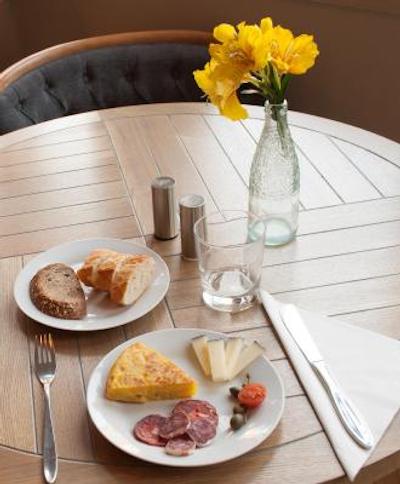 میهلتون بارسلنا بوتیک هستال