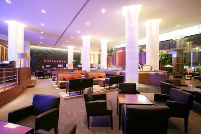 استامفرد پلازا اوکلاند