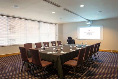 استامفرد پلازا اوکلاند