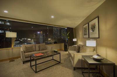 استامفرد پلازا اوکلاند