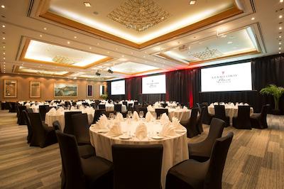 استامفرد پلازا اوکلاند