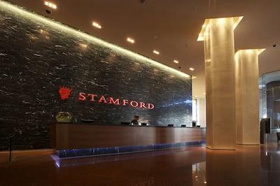 استامفرد پلازا اوکلاند