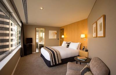 استامفرد پلازا اوکلاند