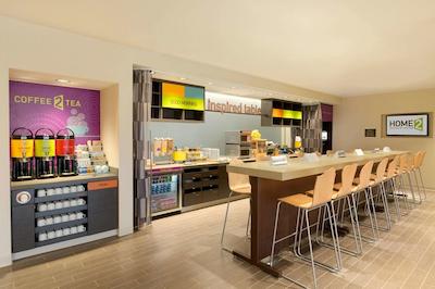 هم2 سویتز بای هیلتون وست ادمنتون