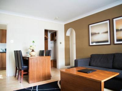 د نو لندن کارلتون هتل