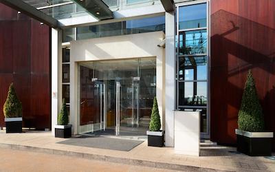 کاناری ریورسید پلازا هتل