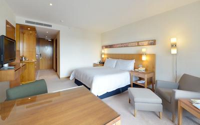 کاناری ریورسید پلازا هتل