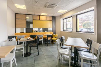 ب اند ب هتل تولوس سنتر