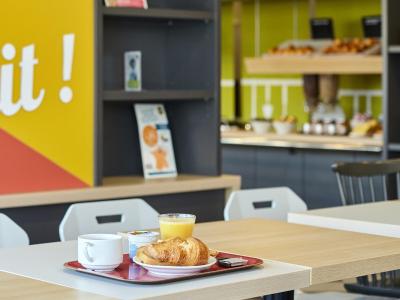 ب اند ب هتل تولوس سنتر