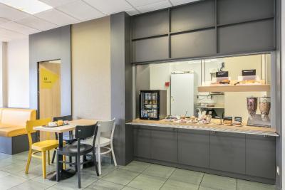 ب اند ب هتل تولوس سنتر