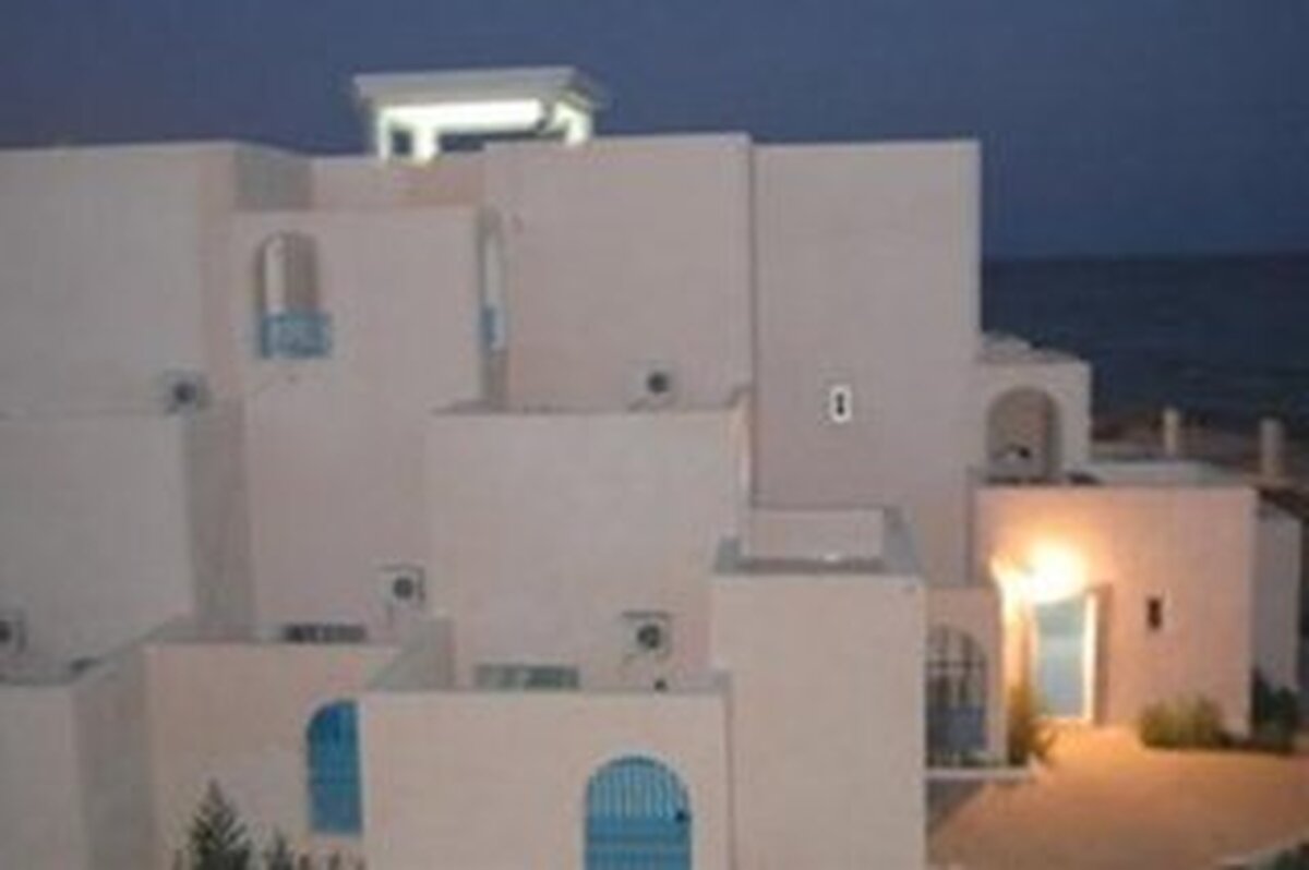 لز پیرامیدز