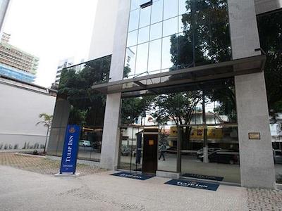 تولیپ این بلو هریزنت