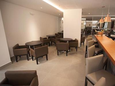 تولیپ این بلو هریزنت