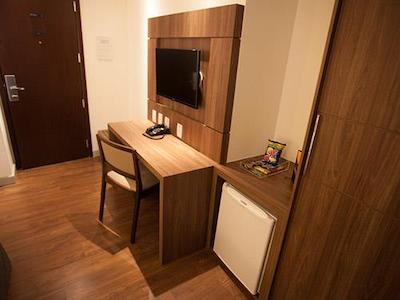 تولیپ این بلو هریزنت