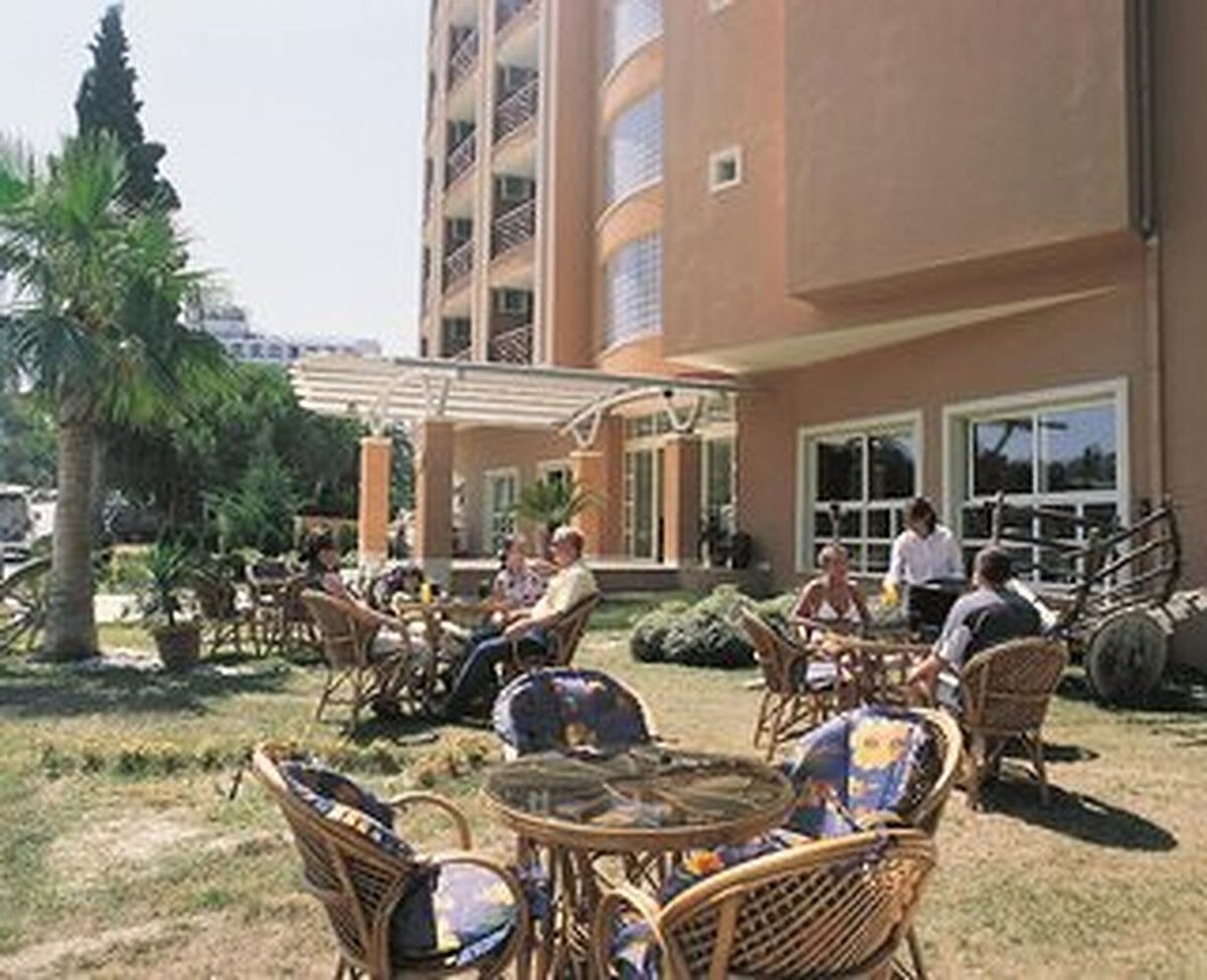 گرند شاهین