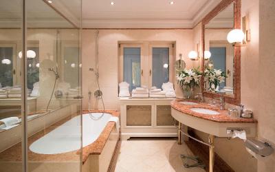 ل پالیز ارت هتل