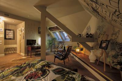 ل پالیز ارت هتل