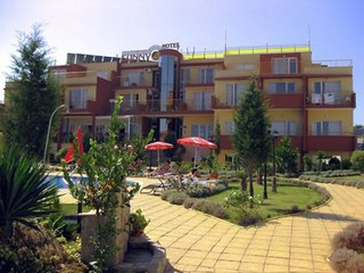 هتل ساننی