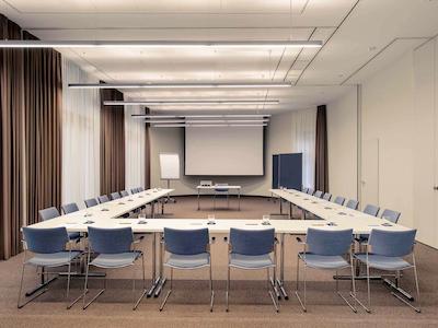 مرکور هتل هیلبرن