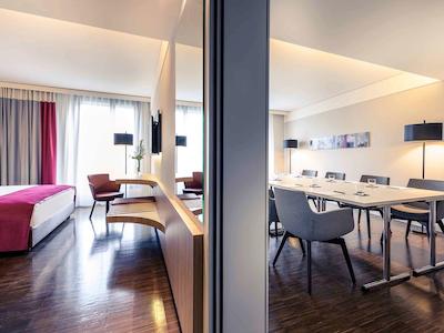 مرکور هتل هیلبرن