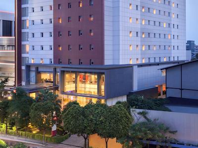 هتل ایبیز سورابا سیتی سنتر