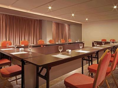 هتل ایبیز سورابا سیتی سنتر