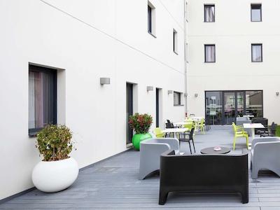 ایبیز استیلز منتبلیارد سنتر ولت