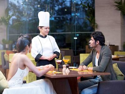 نوتل اهمداباد