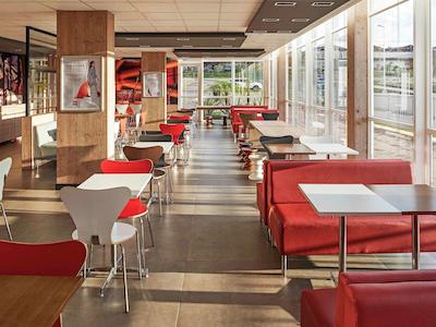 ایبیز لندرینا شپینگ هتل