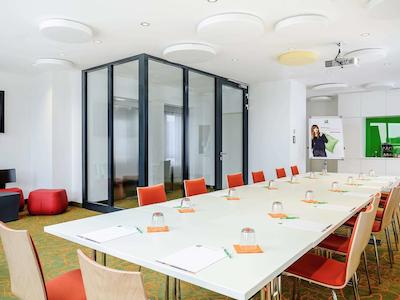 ایبیز استیلز هیلدشیم