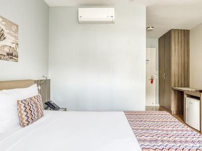 پامپولها دیزاین هتل