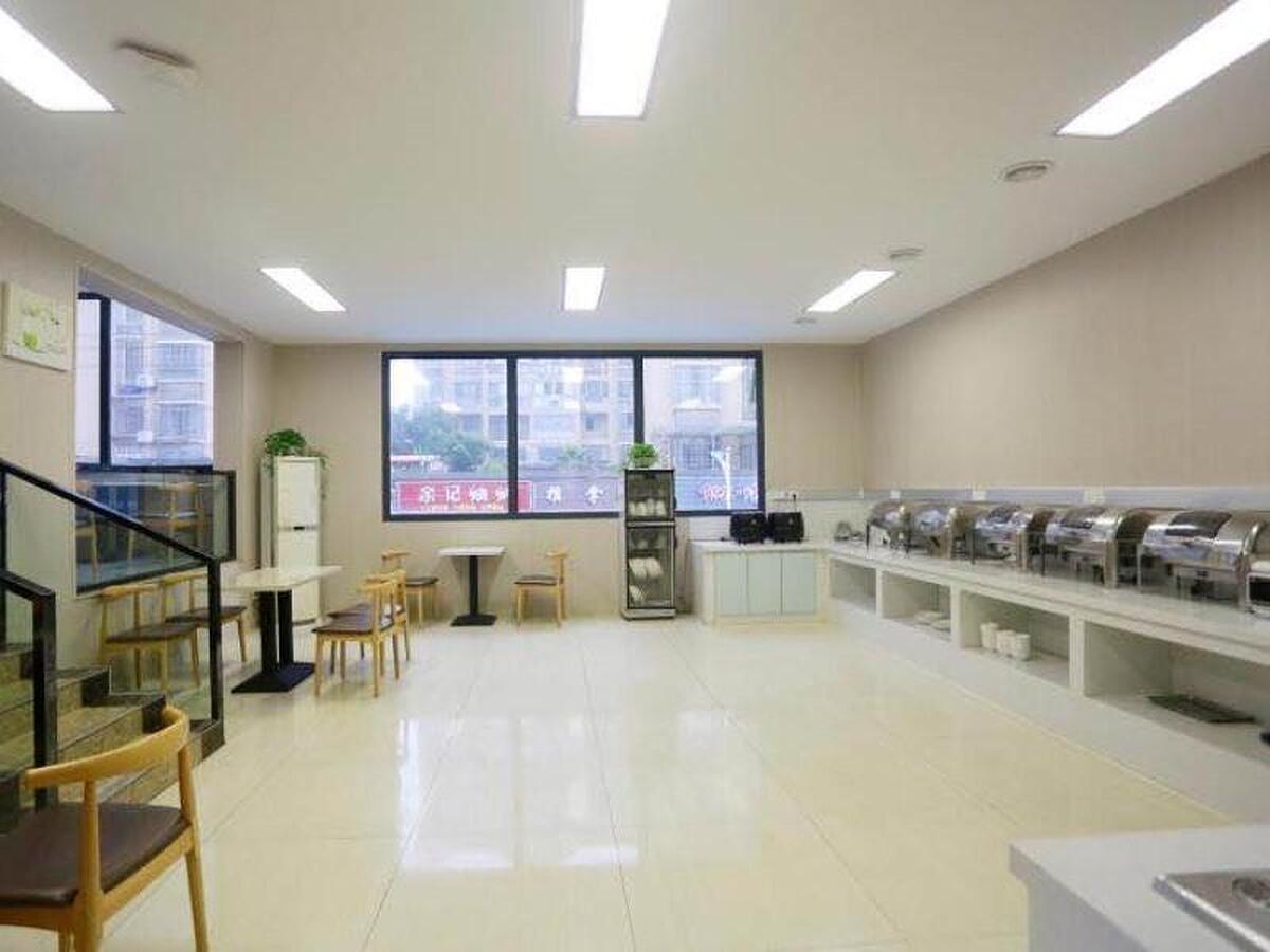 گرینتری این جیانگکسی جیوجیانگ شیلی اونو بوسینز هتل