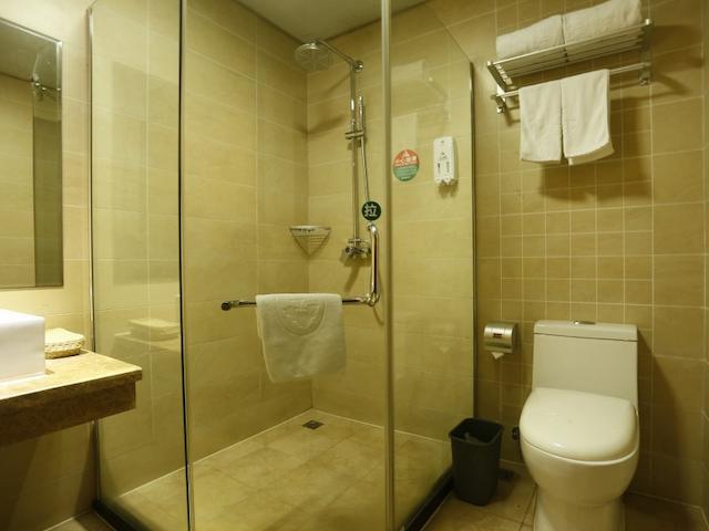 گرین تری این جیانگکسی نانچانگ ریلو استیشن لویانگ راد اکسپرز هتل