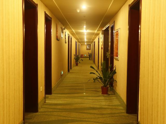 گرین تری این جیانگکسی نانچانگ ریلو استیشن لویانگ راد اکسپرز هتل