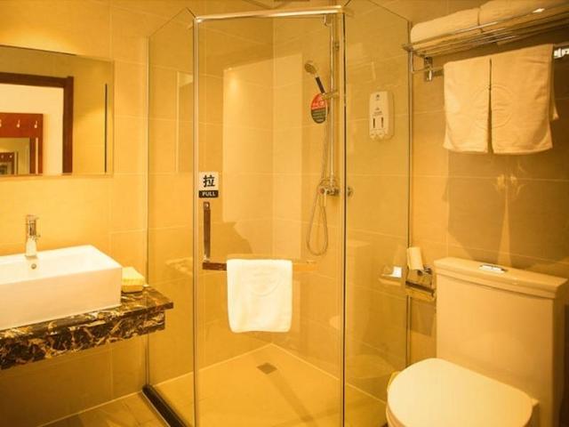 گرین تری این جیانگکسی نانچانگ ریلو استیشن لویانگ راد اکسپرز هتل