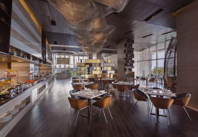 هالیدی این نیو دهلی اینترنشنال ایرپورت