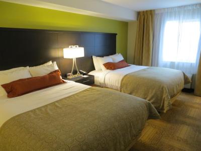 استبریج سویتز وست ادمنتون