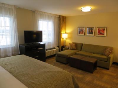 استبریج سویتز وست ادمنتون